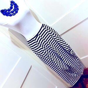 Jewel Toffier Women's One Size Black and White Striped Skirt with Pockets